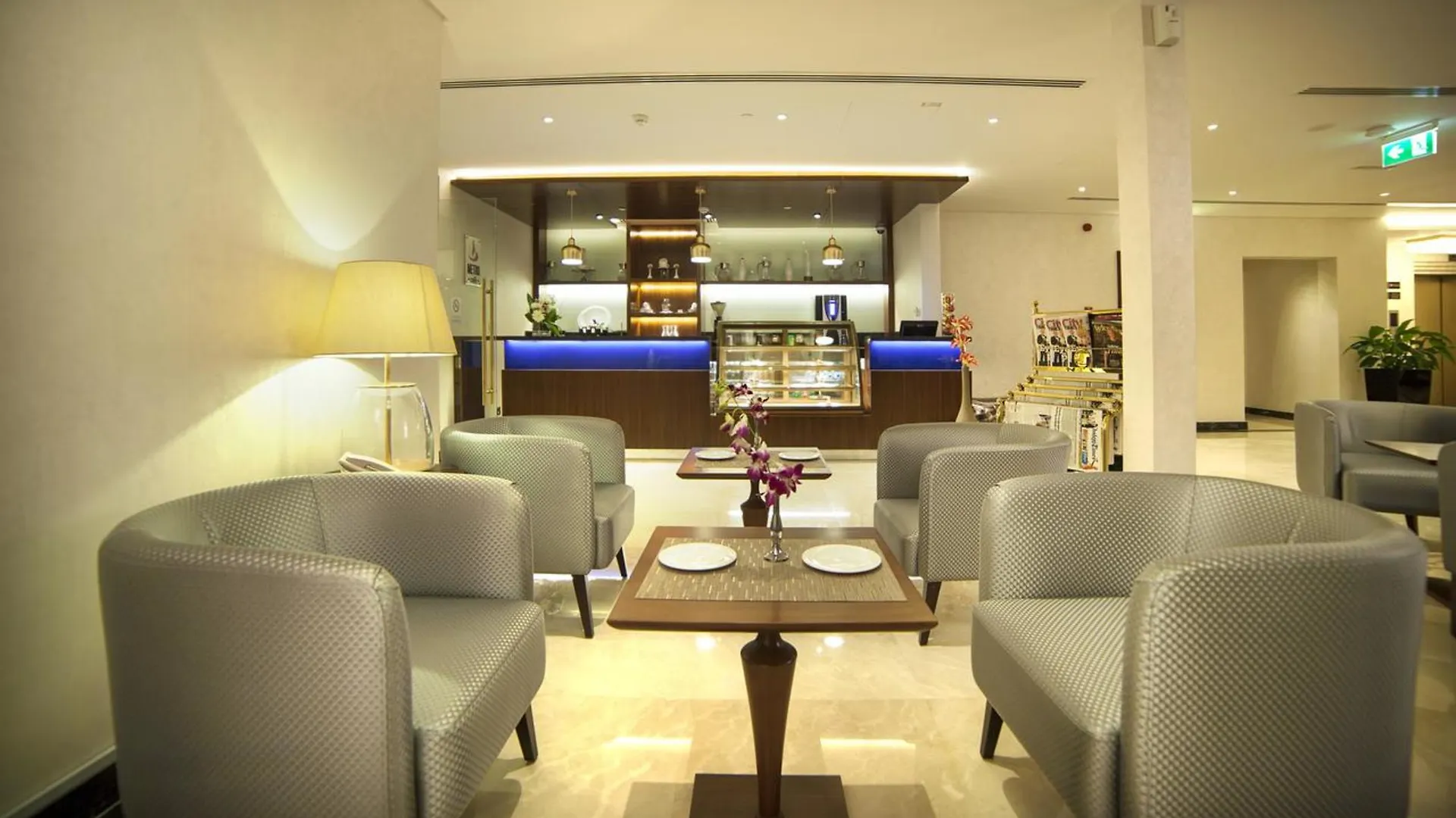 Raviz Center Point Hotel Dubai